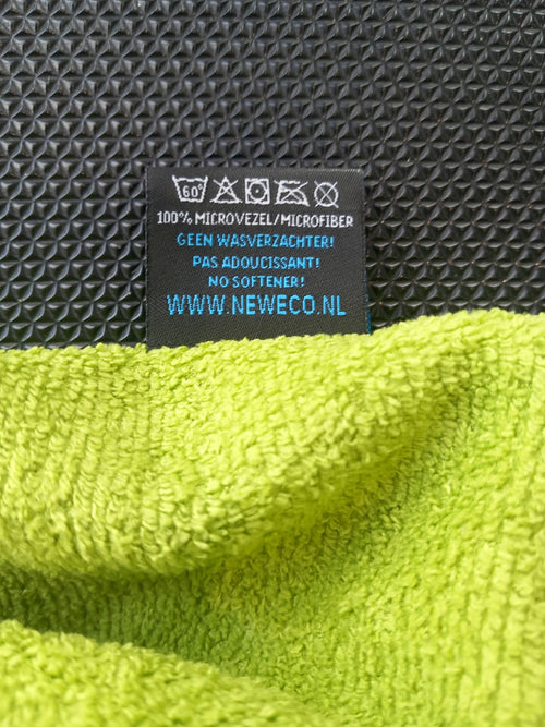 Microvezel handdoek van BunnyCat & Co, zacht en absorberend verzorgingsproduct voor comfortabel gebruik.